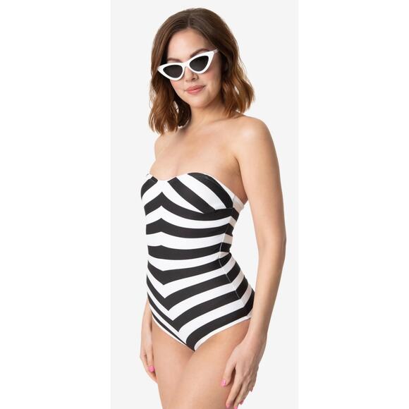 Unique Vintage Barbie Black White Chevron Stripe One Piece Bathing Suit 3X NWOT - Picture 2 of 8